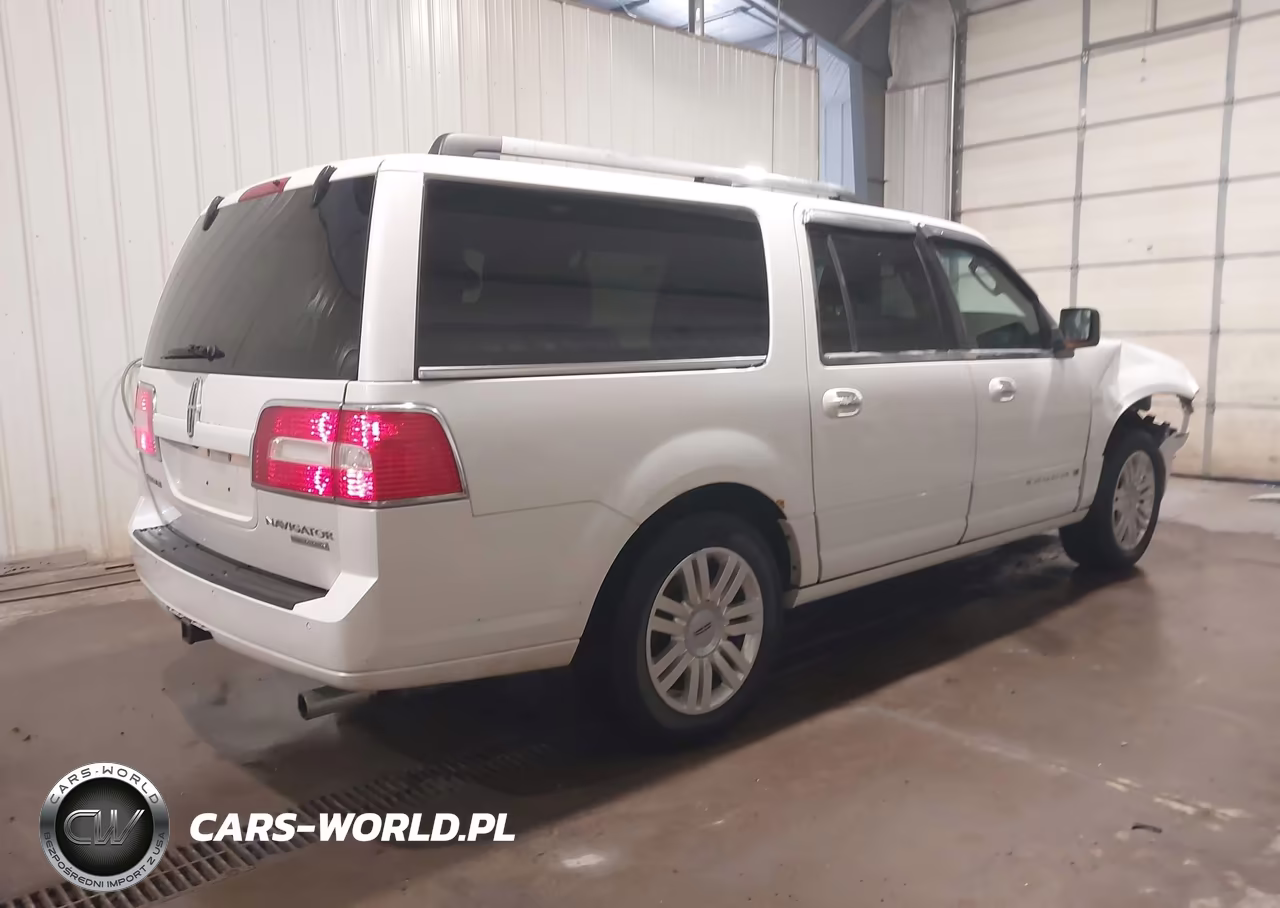 2014 Lincoln Navigator L VIN:5LMJJ3J53EEL01426 - 4