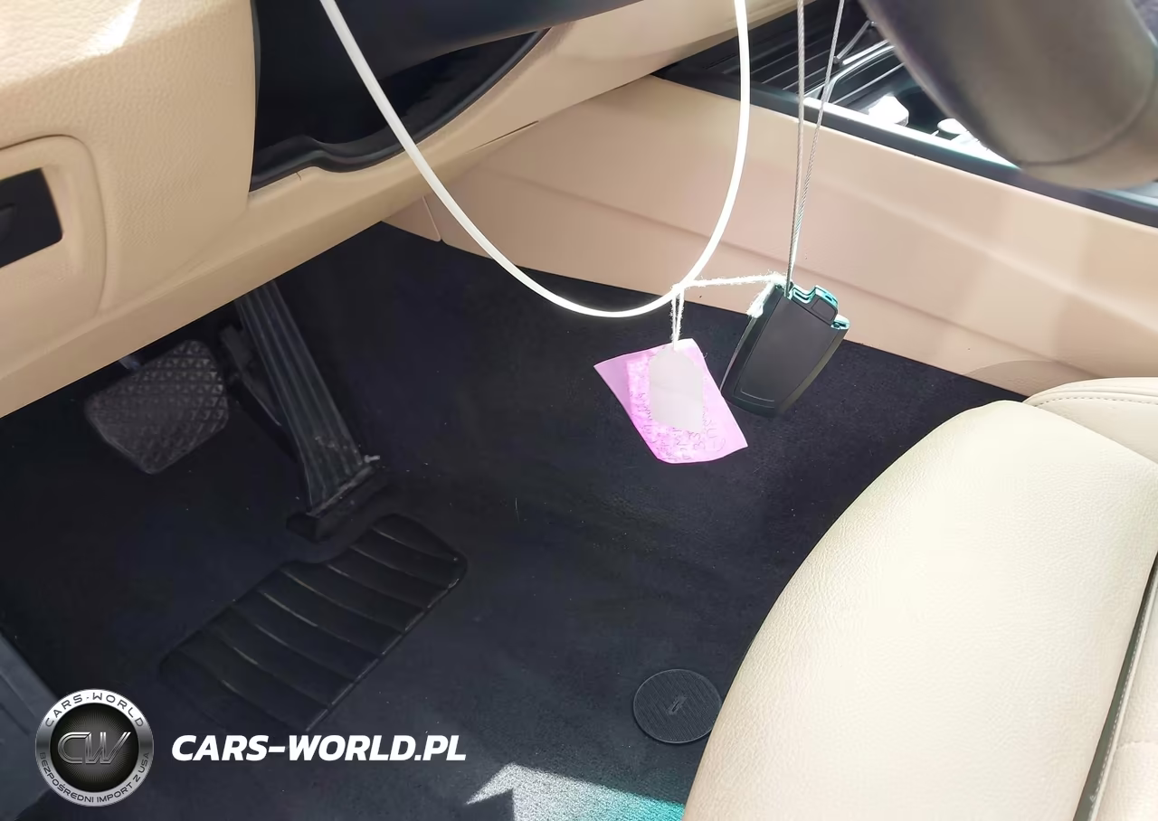 2018 BMW 330I VIN:WBA8B9C52JK677093 - 11