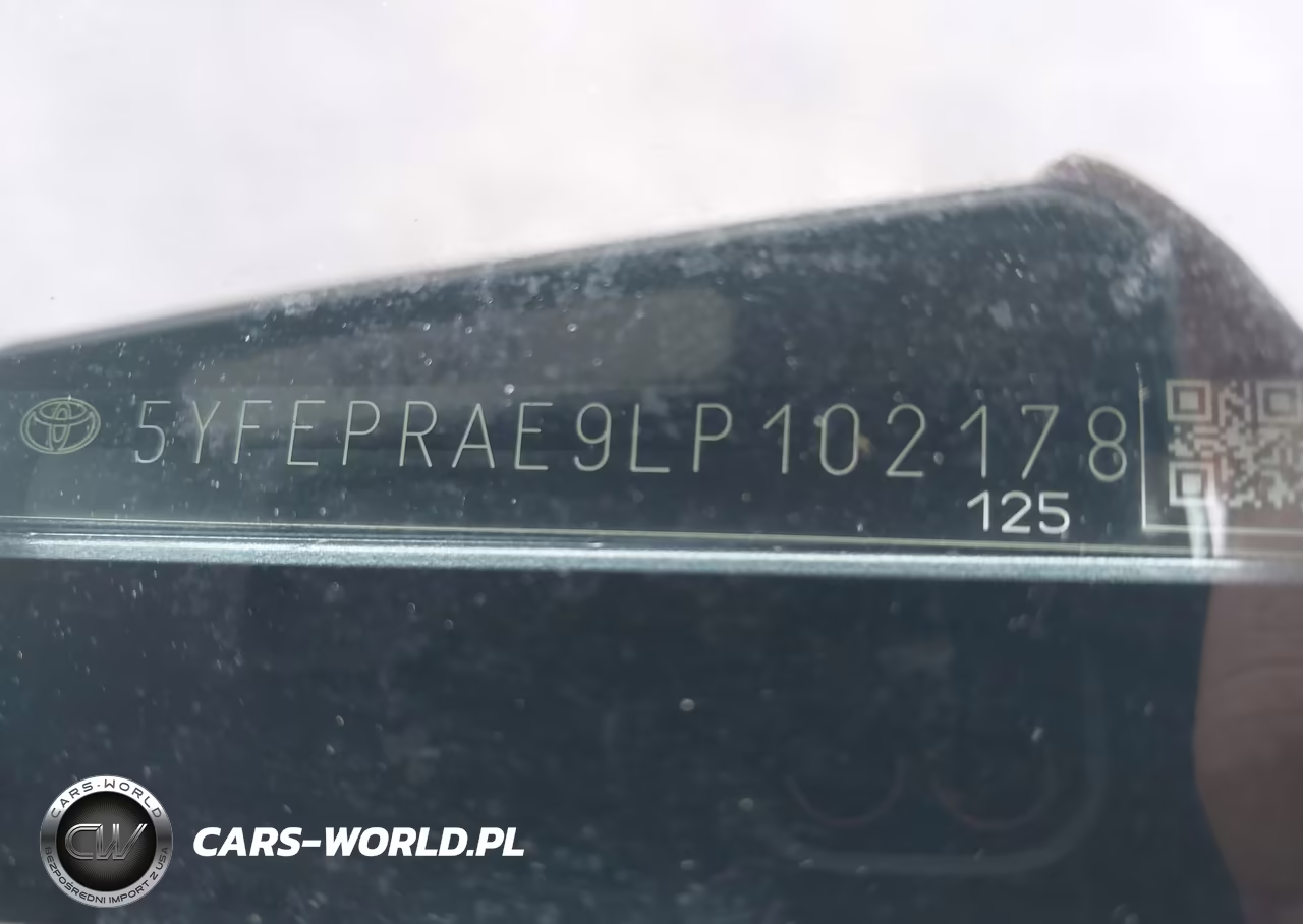 2020 Toyota Corolla Le VIN:5YFEPRAE9LP102178 - 17