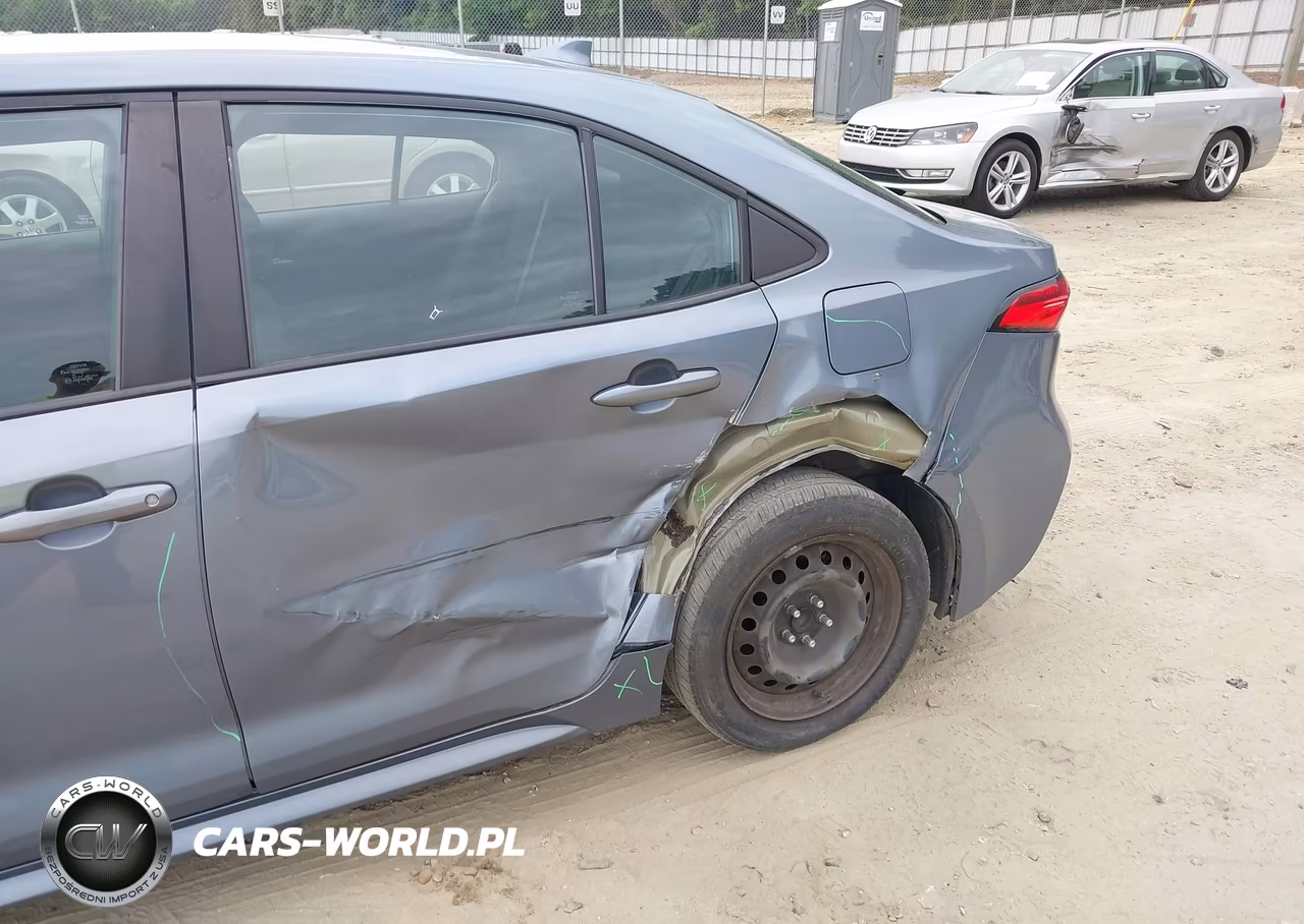 2020 Toyota Corolla Le VIN:5YFEPRAE9LP102178 - 6
