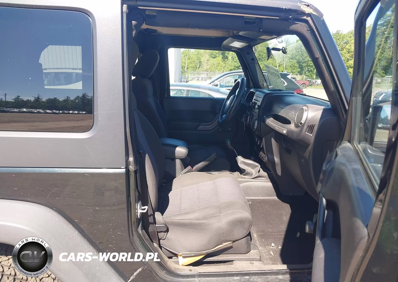 2012 Jeep Wrangler Sport VIN:1C4AJWAG9CL258200 - 5