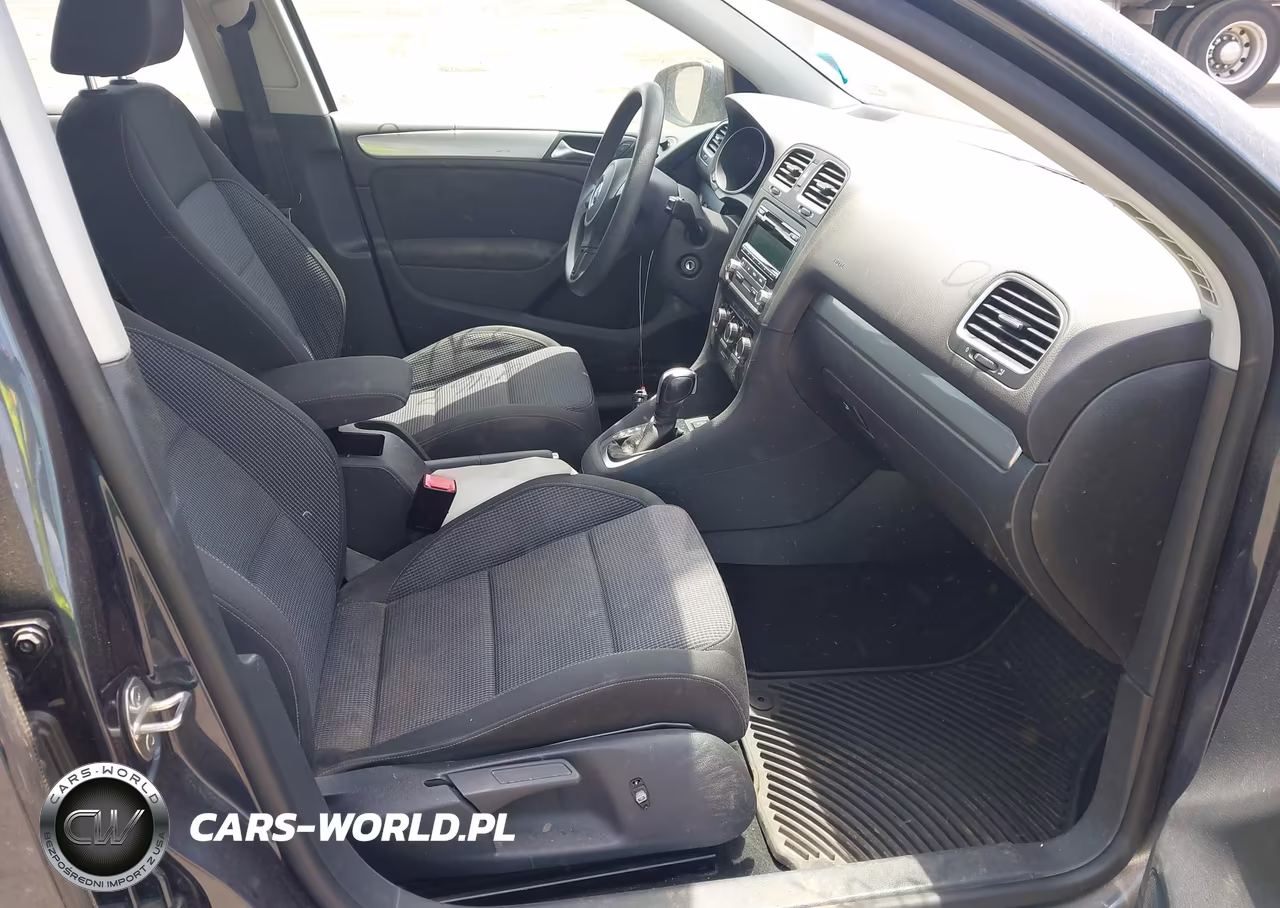 2013 Volkswagen Golf 2.5L 4-Door VIN:WVWDB7AJ9DW135508 - 5