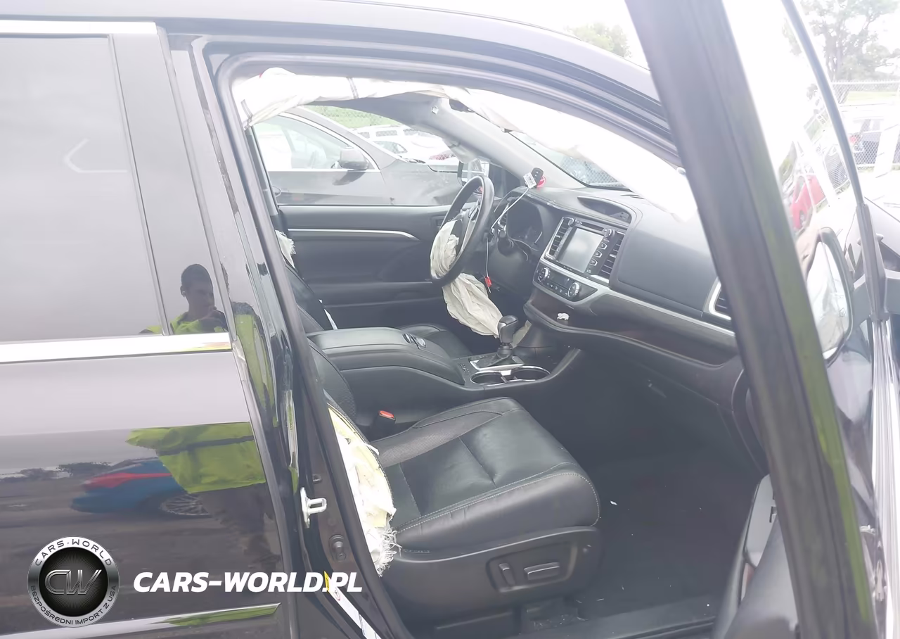 2019 Toyota Highlander Limited Platinum VIN:5TDDZRFH1KS722408 - 5