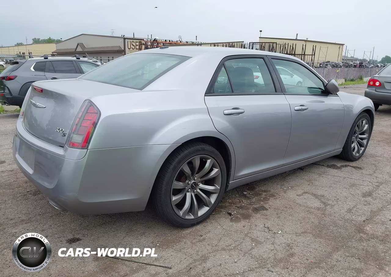 2014 Chrysler 300 300S VIN:2C3CCABG3EH236914 - 4
