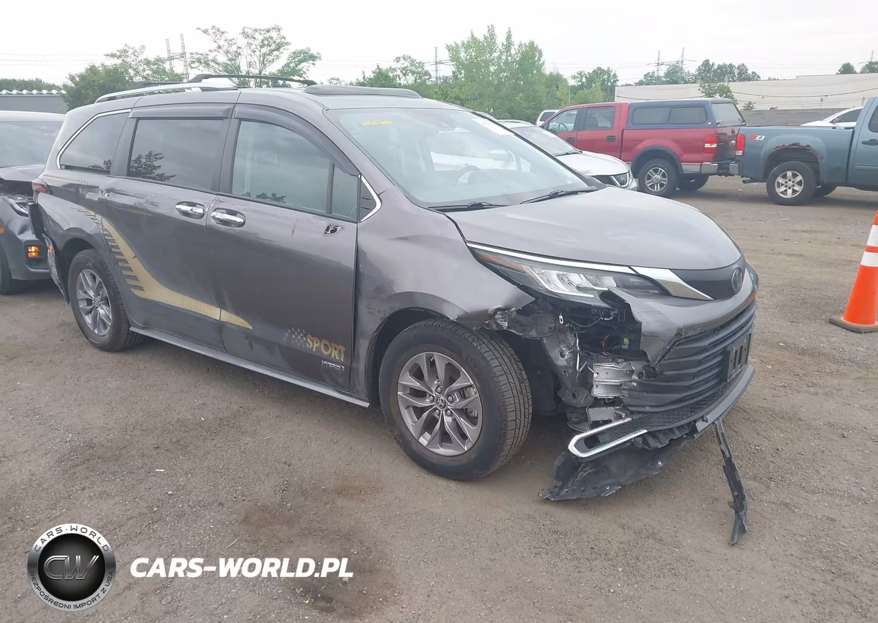 2021 Toyota Sienna Le