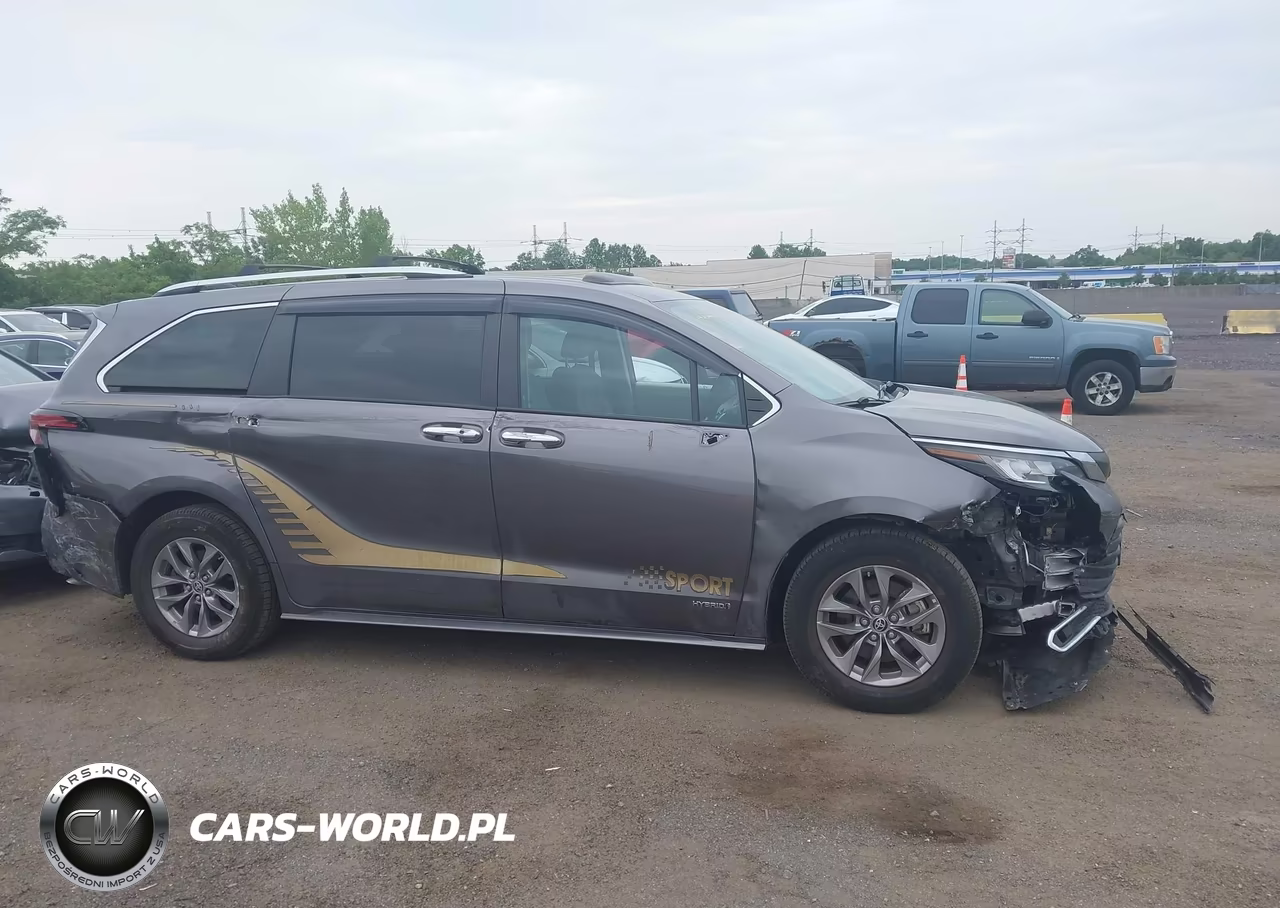 2021 Toyota Sienna Le VIN:5TDKSKFC0MS008182 - 13