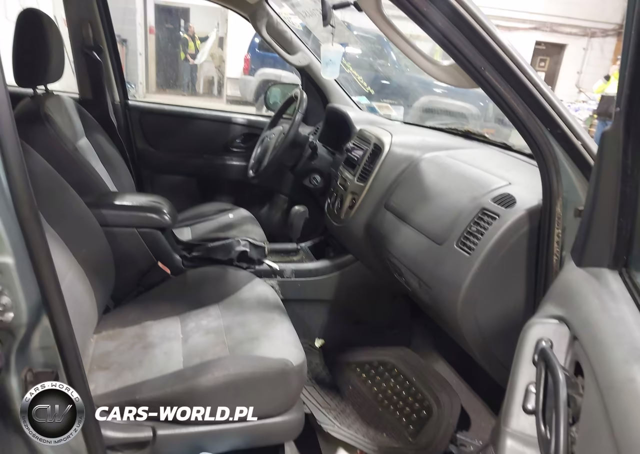 2005 Ford Escape Xls VIN:1FMYU92Z95KA55660 - 5
