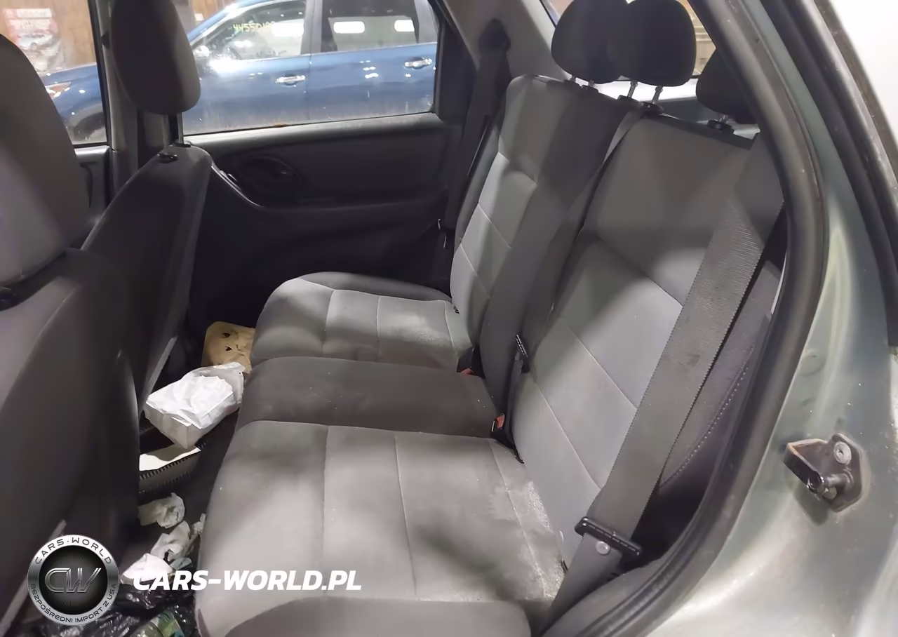 2005 Ford Escape Xls VIN:1FMYU92Z95KA55660 - 8