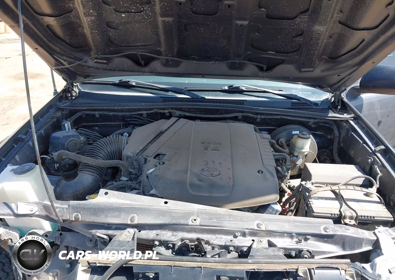 2015 Toyota Tacoma Base V6 VIN:5TFLU4EN1FX142158 - 10