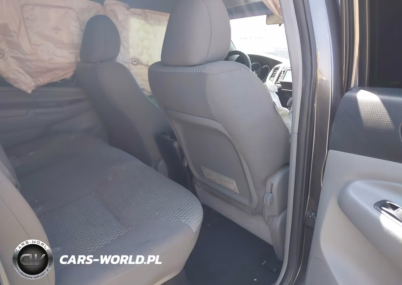 2015 Toyota Tacoma Base V6 VIN:5TFLU4EN1FX142158 - 8