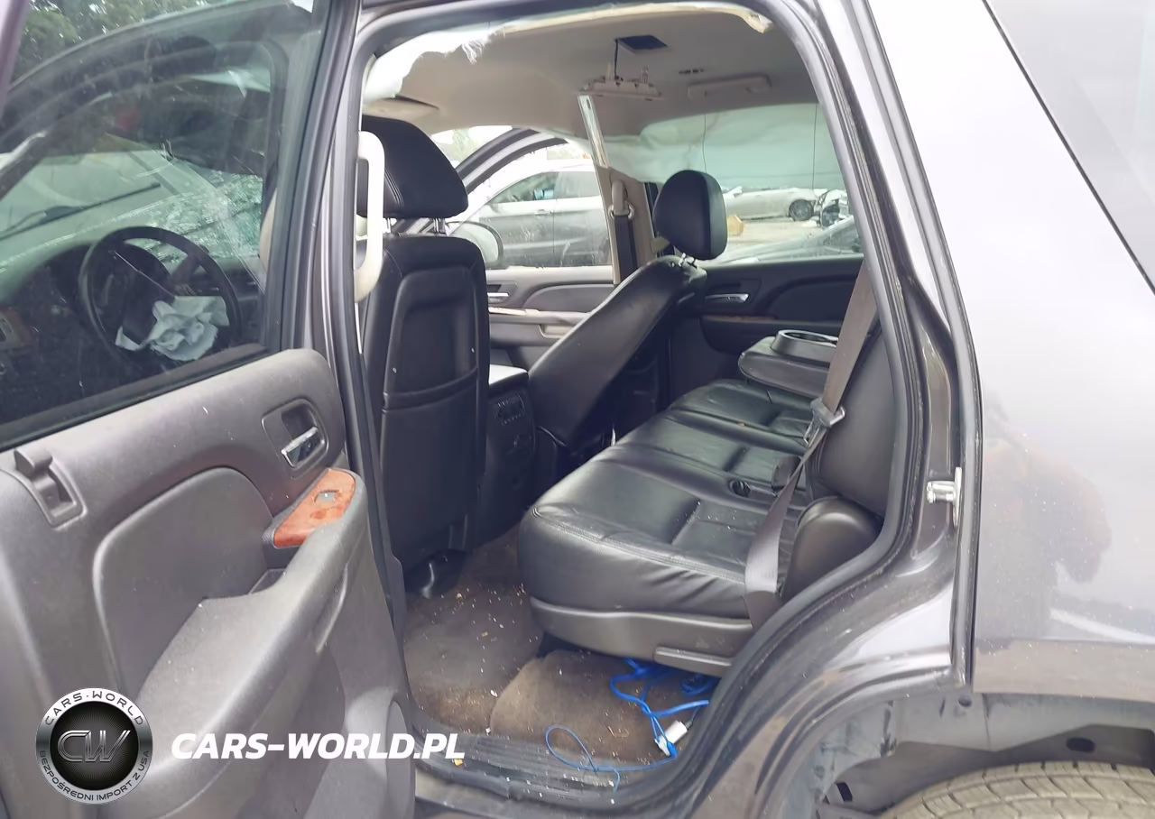 2010 Chevrolet Tahoe Ls VIN:1GNUCAE06AR285668 - 8