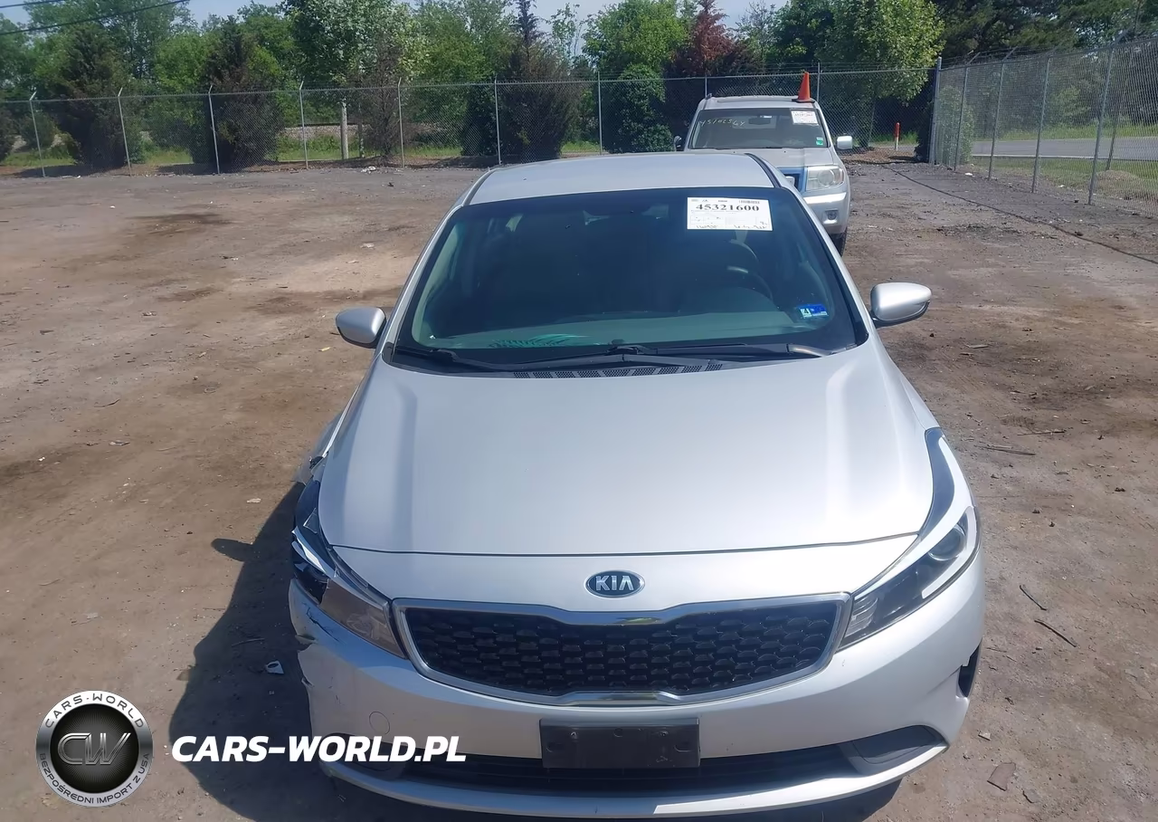 2017 Kia Forte Lx VIN:3KPFK4A79HE043066 - 12