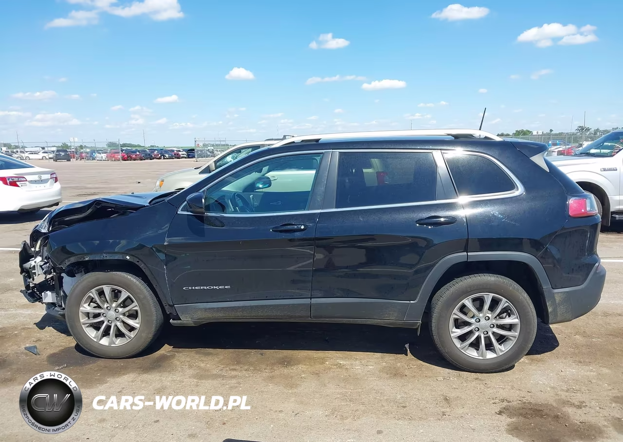 2021 Jeep Cherokee Latitude Lux 4X4 VIN:1C4PJMMX1MD103291 - 14