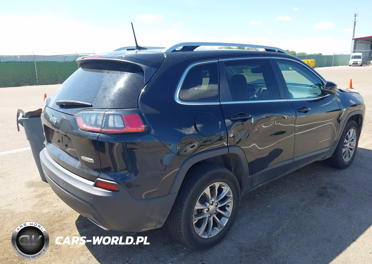 2021 Jeep Cherokee Latitude Lux 4X4 VIN:1C4PJMMX1MD103291 - 4