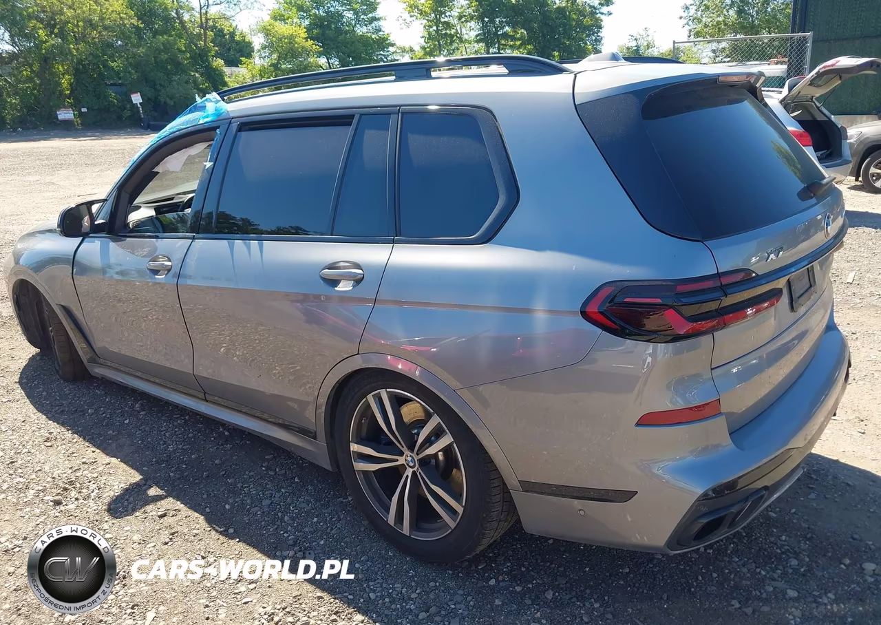 2026 BMW X7 M60I VIN:5UX33EM08T9103645 - 3