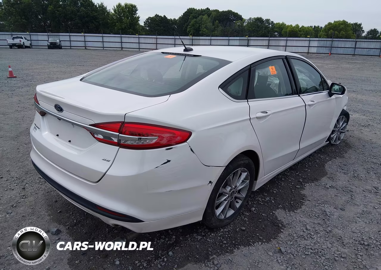 2017 Ford Fusion Se VIN:3FA6P0H78HR214758 - 4