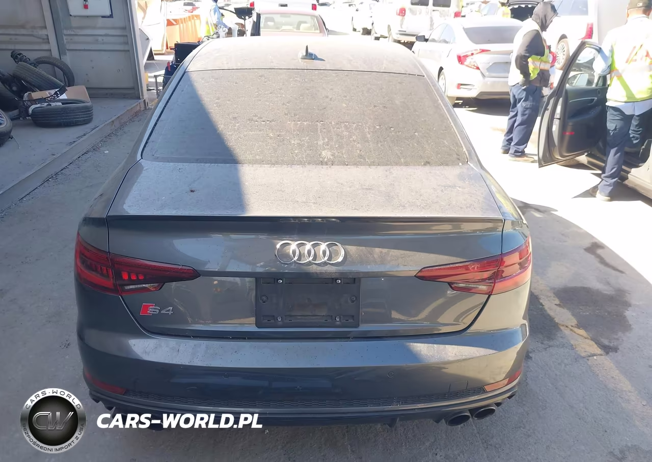 2018 Audi S4 3.0T Premium Plus VIN:WAUB4AF42JA119867 - 17