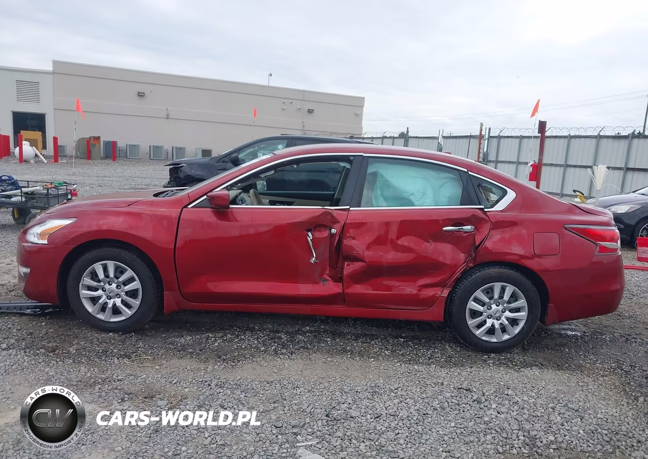 2015 Nissan Altima 2.5 S VIN:1N4AL3AP4FC447226 - 14