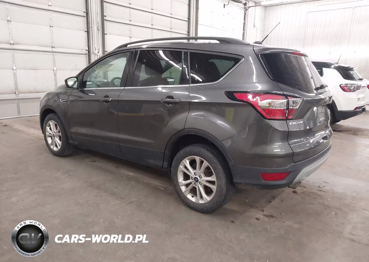 2017 Ford Escape Se VIN:1FMCU9GD3HUB90651 - 3