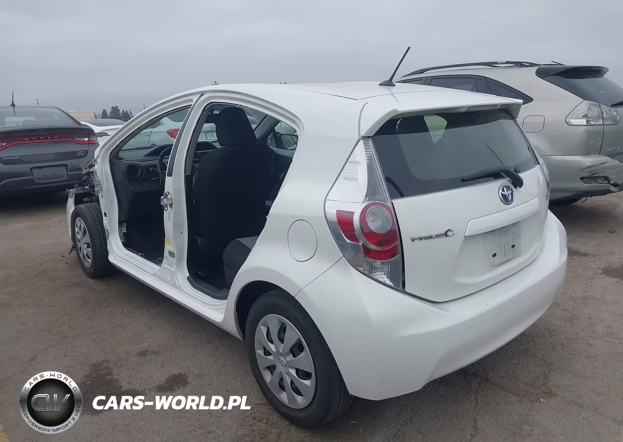 2012 Toyota Prius C Two VIN:JTDKDTB38C1504168 - 3