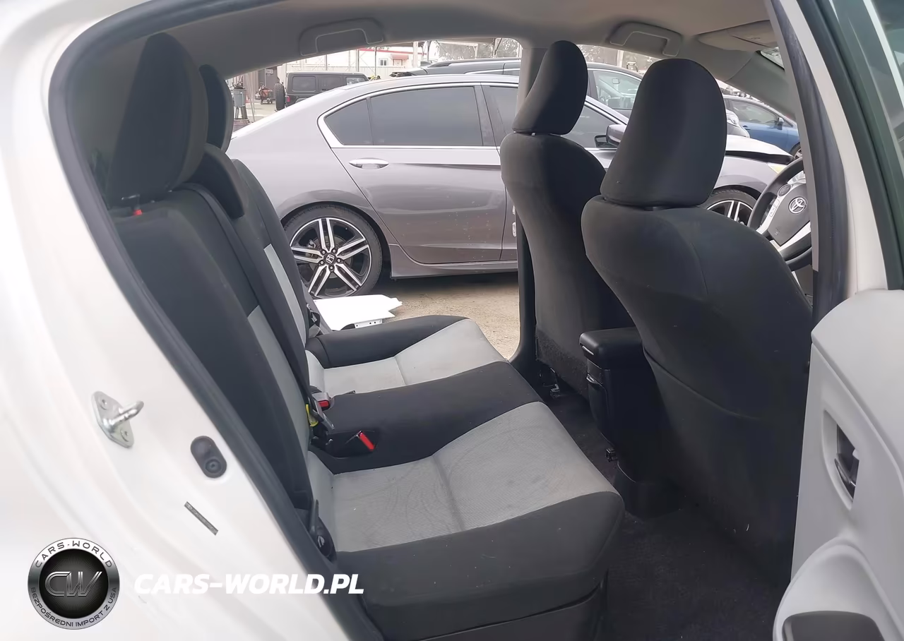 2012 Toyota Prius C Two VIN:JTDKDTB38C1504168 - 8