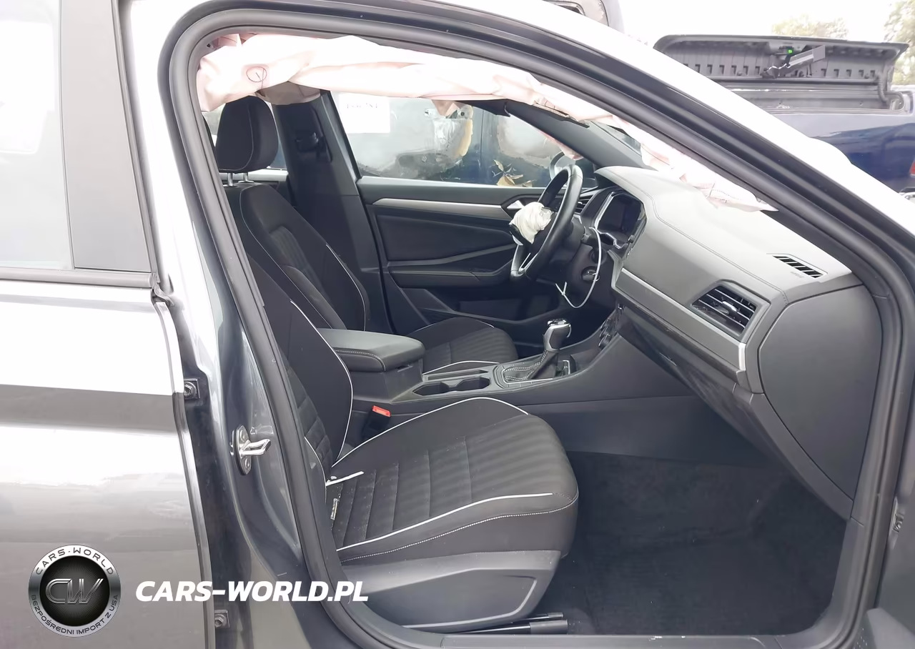 2023 Volkswagen Jetta 1.5T Sport VIN:3VWBM7BUXPM022758 - 5