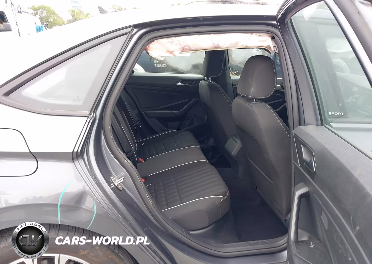2023 Volkswagen Jetta 1.5T Sport VIN:3VWBM7BUXPM022758 - 8