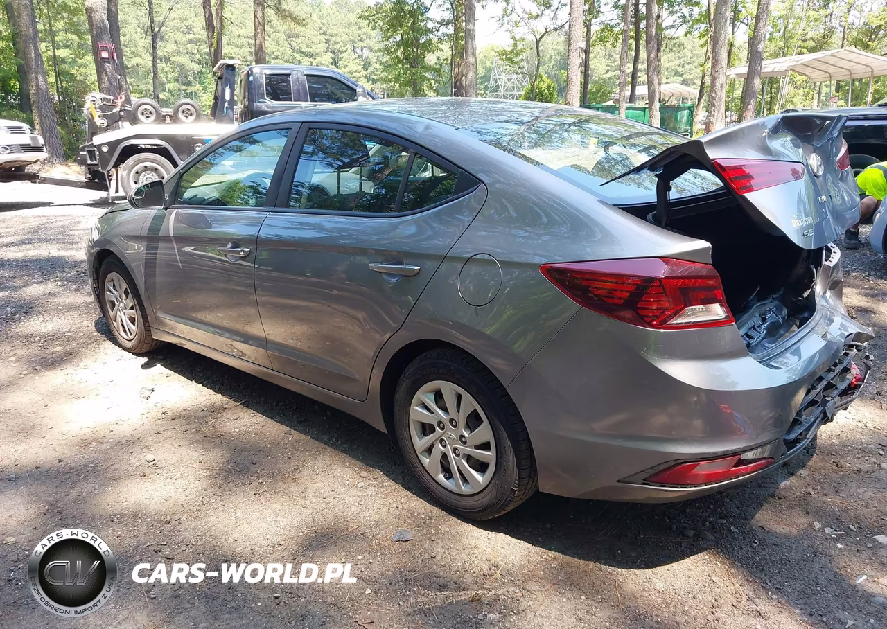 2019 Hyundai Elantra Se VIN:5NPD74LF6KH457924 - 3