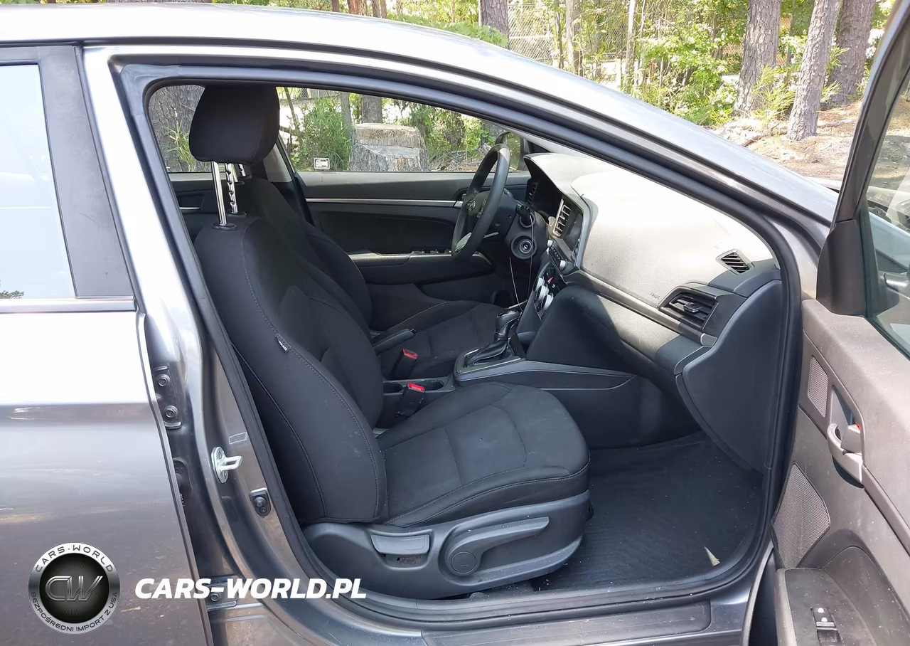 2019 Hyundai Elantra Se VIN:5NPD74LF6KH457924 - 5