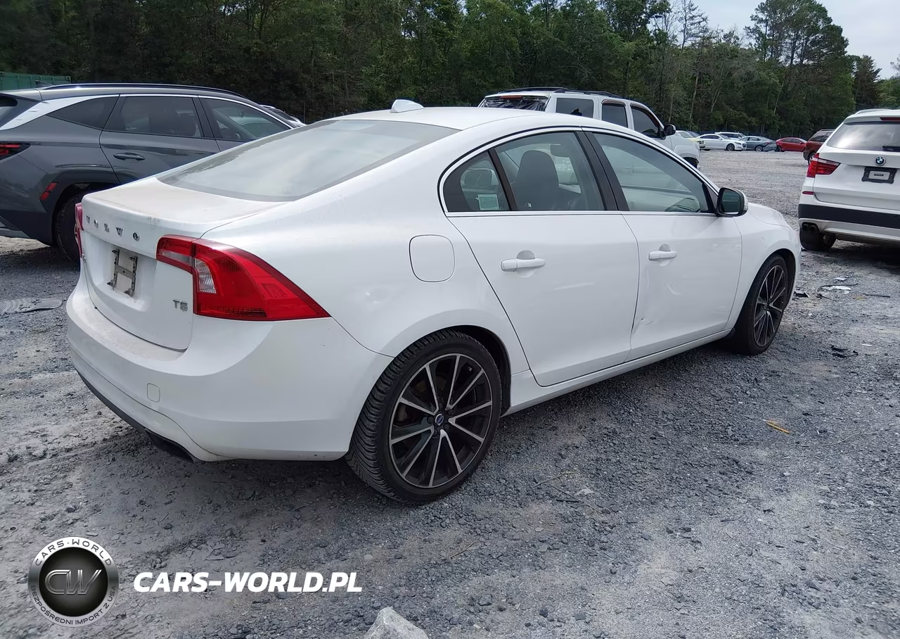 2016 Volvo S60 T5 Drive-E Premier VIN:YV126MFK6G2412875 - 4