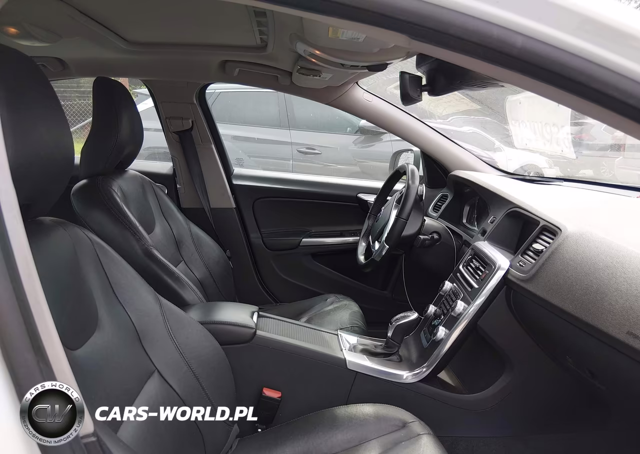 2016 Volvo S60 T5 Drive-E Premier VIN:YV126MFK6G2412875 - 5