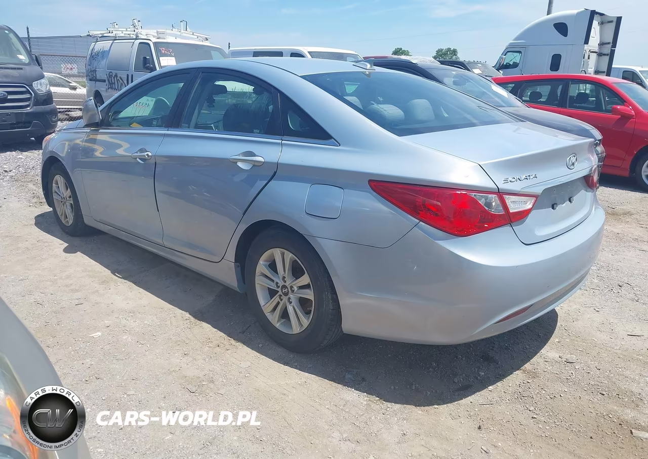 2012 Hyundai Sonata Gls VIN:5NPEB4AC2CH408152 - 3