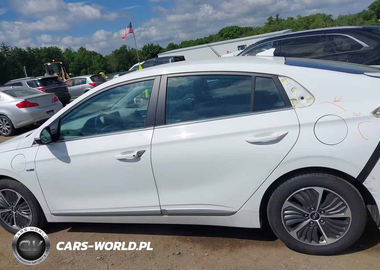 2020 Hyundai Ioniq Plug-In Hybrid Sel VIN:KMHC75LD5LU241128 - 15