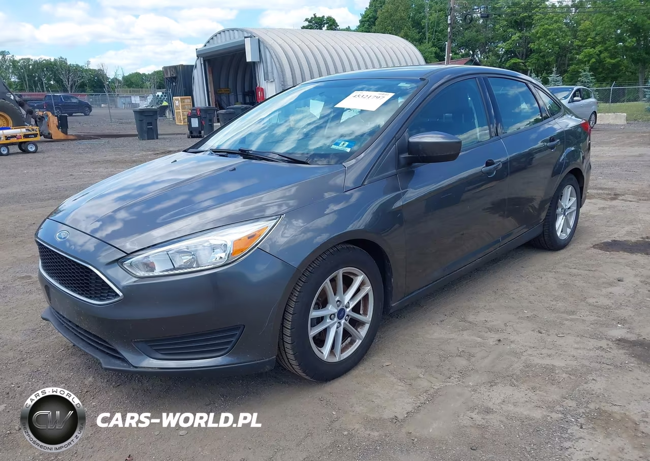 2018 Ford Focus Se VIN:1FADP3F2XJL228262 - 2