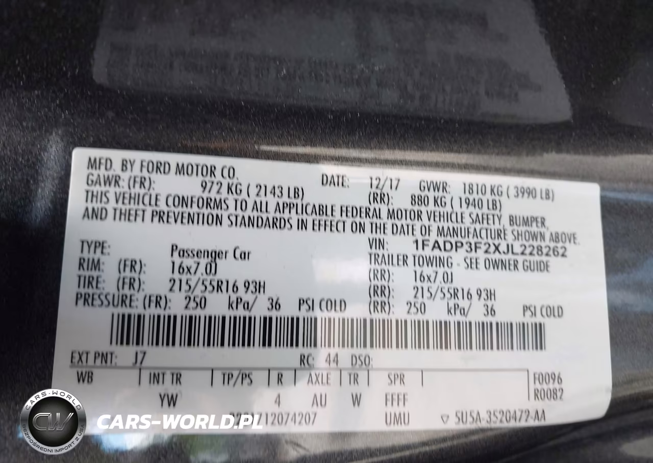 2018 Ford Focus Se VIN:1FADP3F2XJL228262 - 9