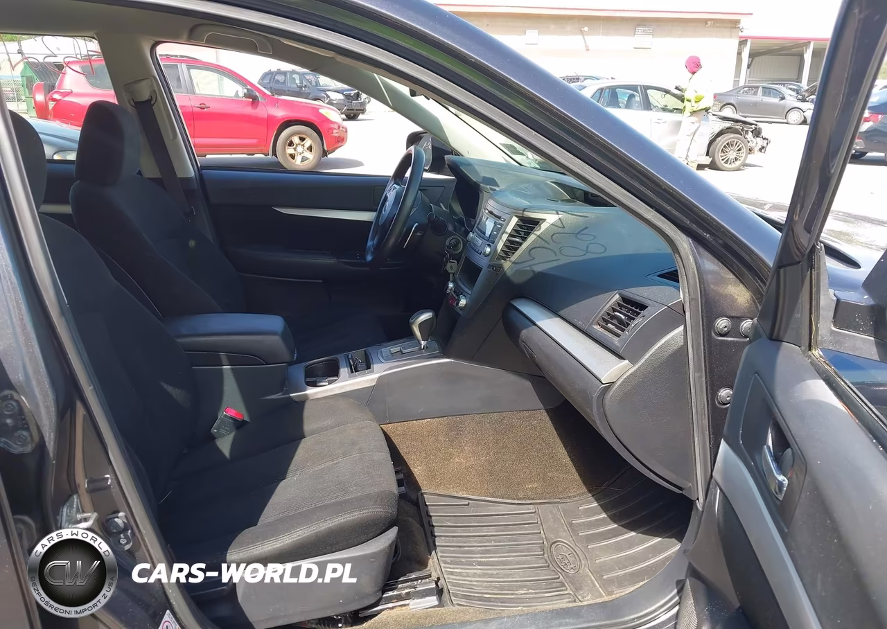 2013 Subaru Outback 2.5I VIN:4S4BRBAC2D3244946 - 5
