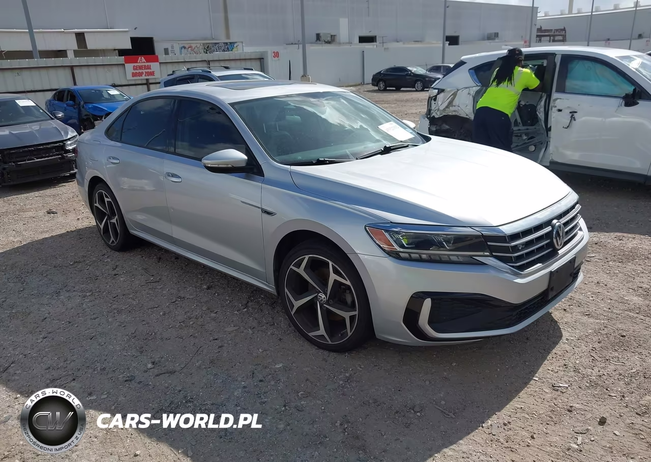 2020 Volkswagen Passat 2.0T R-Line – zdjęcie 1 z 13