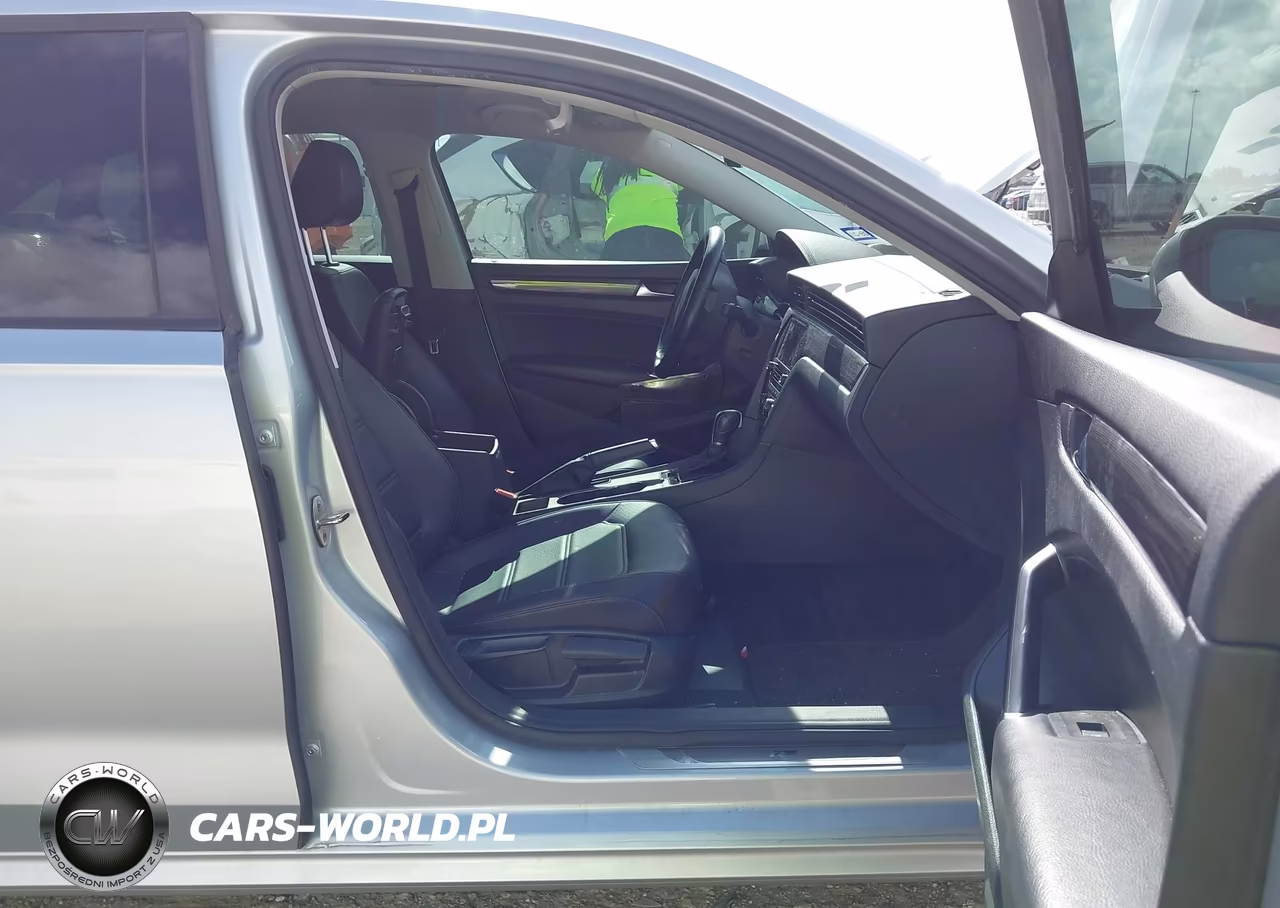 2020 Volkswagen Passat 2.0T R-Line VIN:1VWMA7A32LC022632 - 5