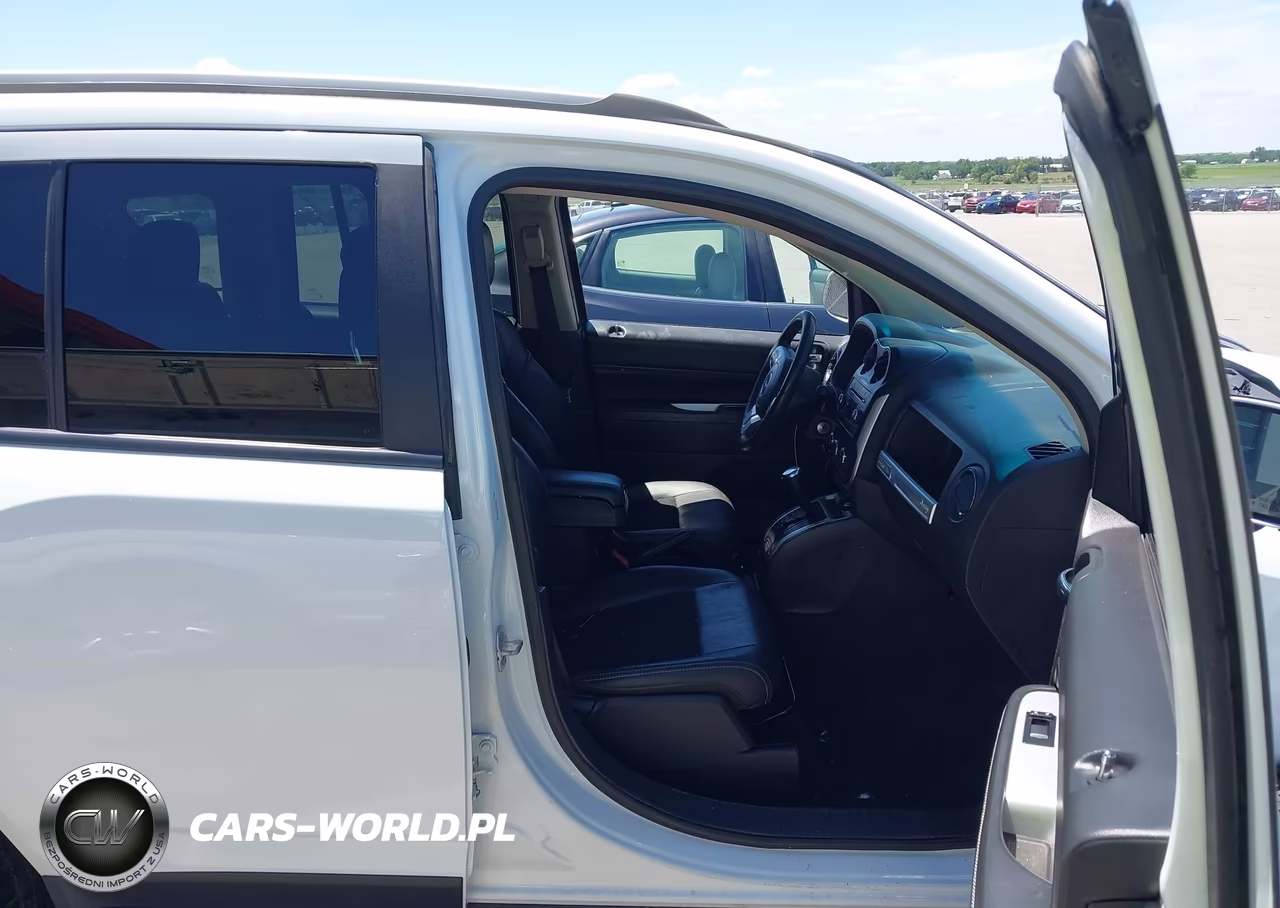 2017 Jeep Compass Latitude 4X4 VIN:1C4NJDEB8HD168199 - 5