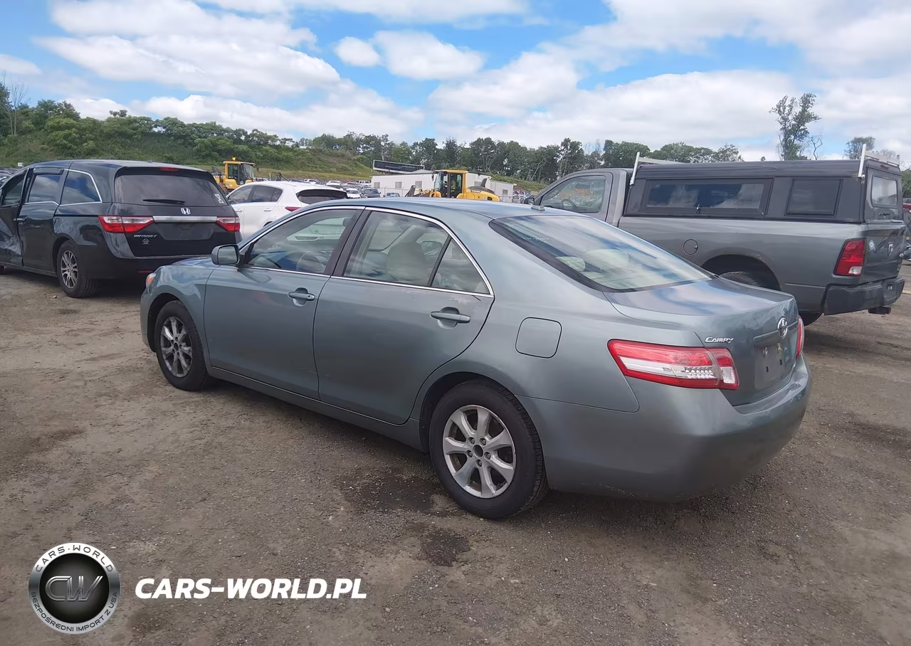 2011 Toyota Camry Le VIN:4T1BF3EK7BU657517 - 3