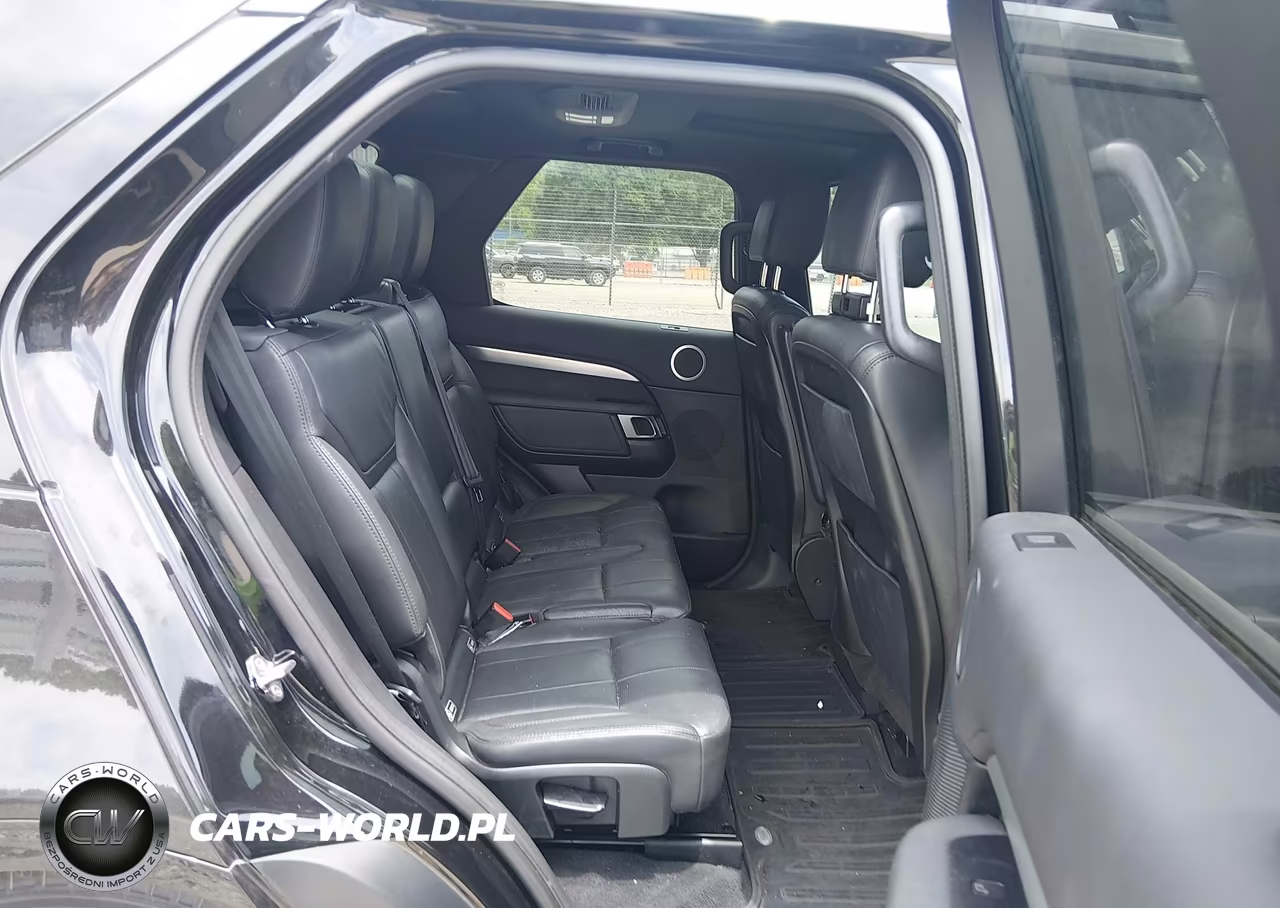 2020 Land Rover Discovery Landmark Edition VIN:SALRU2RV2L2436422 - 8