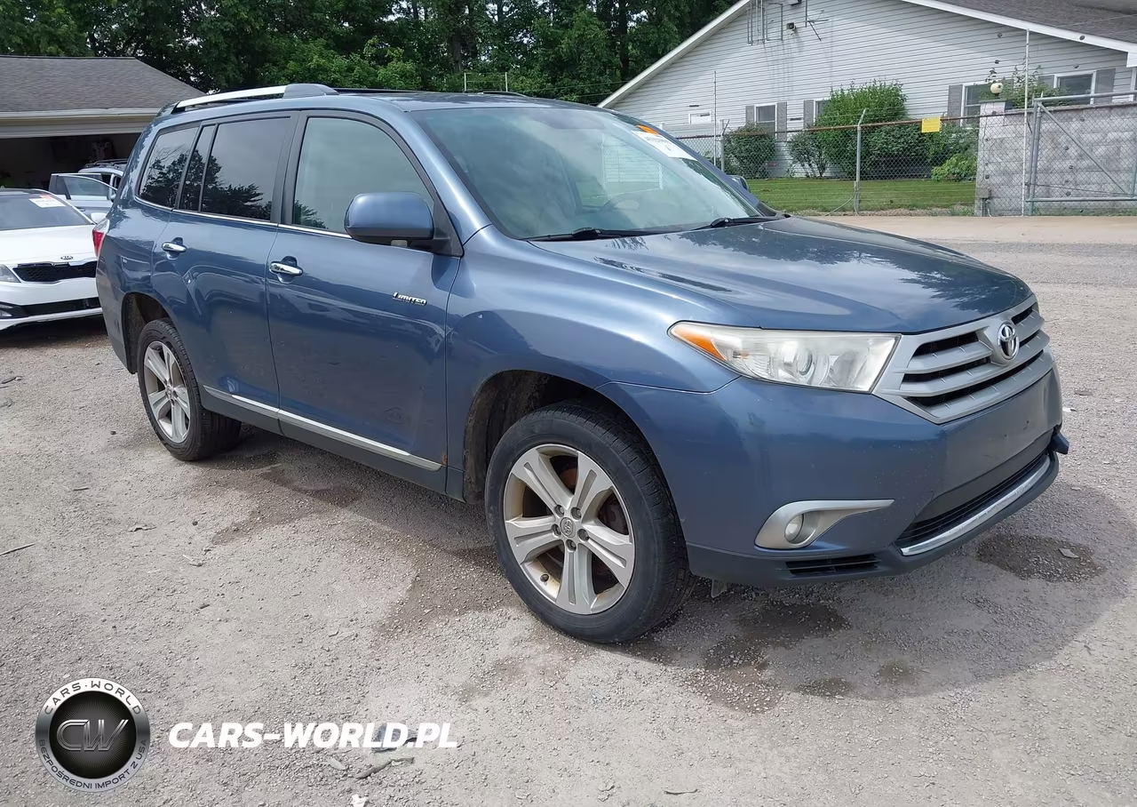 2013 Toyota Highlander Limited V6 – zdjęcie 1 z 17