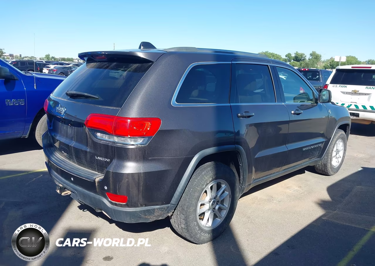 2019 Jeep Grand Cherokee Laredo E 4X4 VIN:1C4RJFAG0KC782420 - 4