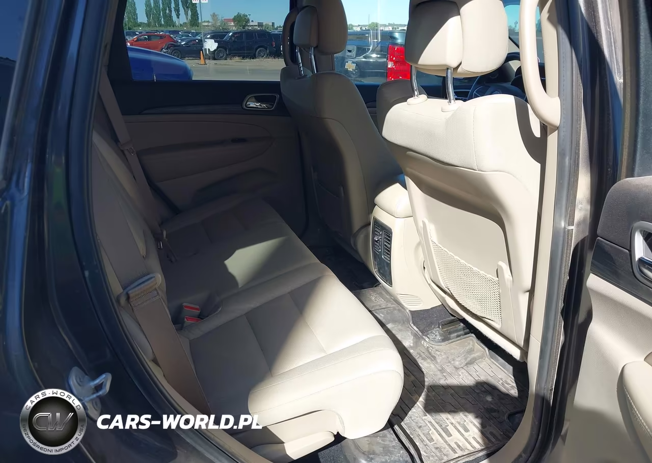 2019 Jeep Grand Cherokee Laredo E 4X4 VIN:1C4RJFAG0KC782420 - 8