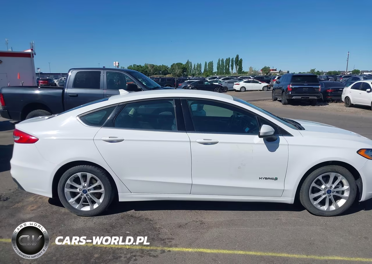 2019 Ford Fusion Hybrid Se VIN:3FA6P0LU7KR274891 - 14