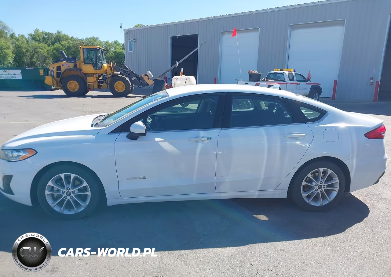 2019 Ford Fusion Hybrid Se VIN:3FA6P0LU7KR274891 - 15
