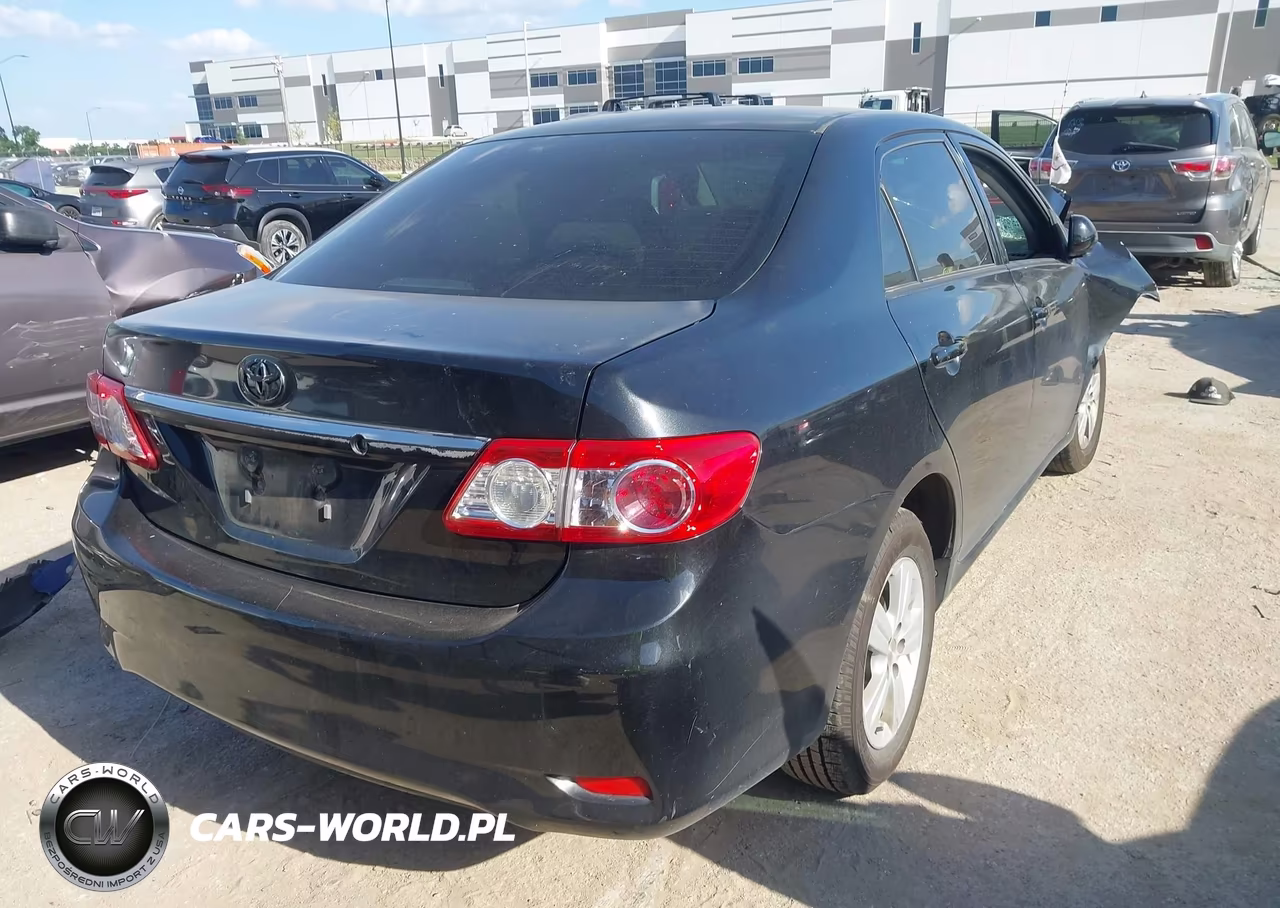 2011 Toyota Corolla Le VIN:JTDBU4EEXB9159812 - 4