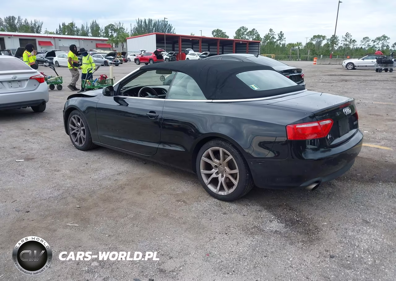 2010 Audi A5 2.0T Premium VIN:WAUAFAFH9AN017712 - 3