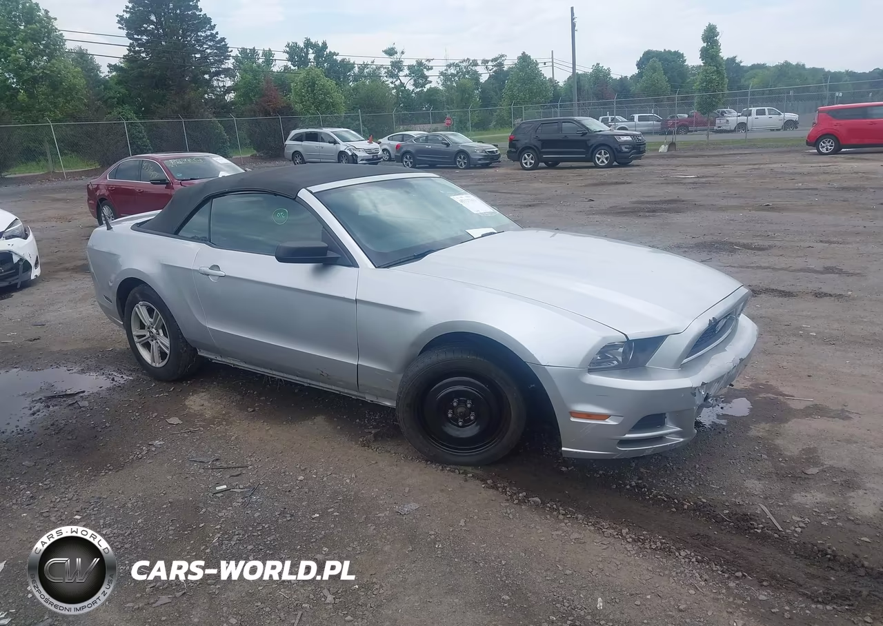 2014 Ford Mustang V6 – zdjęcie 1 z 17