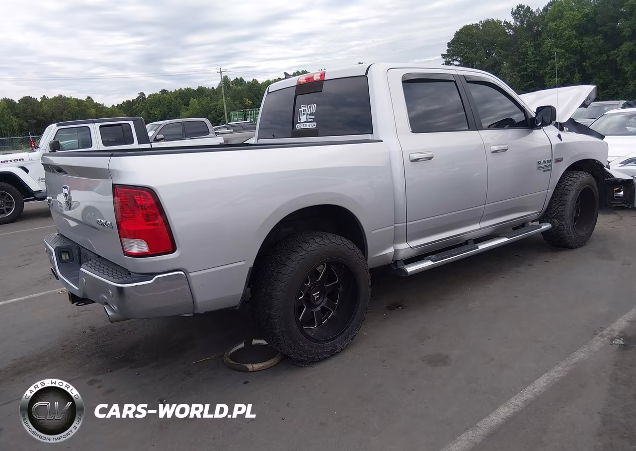 2019 Ram 1500 Classic Big Horn 4X4 5'7 Box VIN:1C6RR7LTXKS534326 - 4